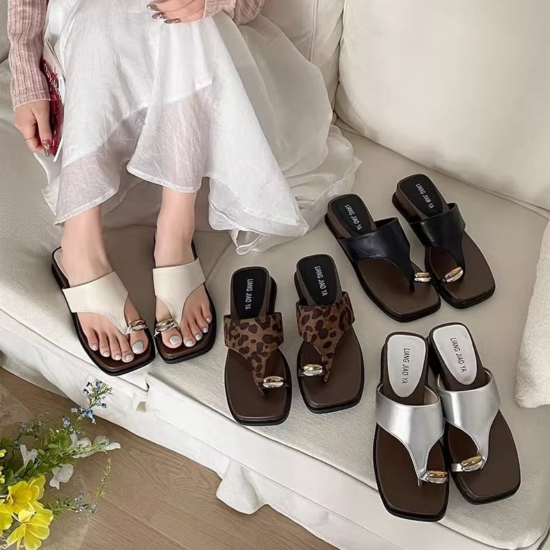 夾趾坡跟涼拖鞋