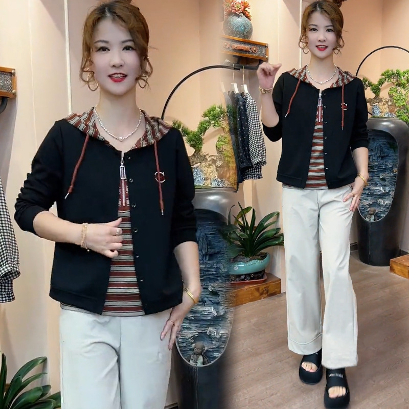 假兩件條紋連帽衫